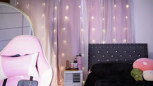 Missara  online show from March 10, 9:41 pm