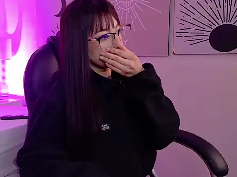 LaadyScarlett online show from November 26, 5:30 am