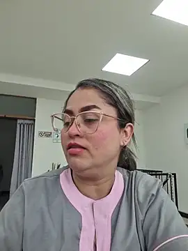 Laurenwc online show from November 13, 4:39 pm