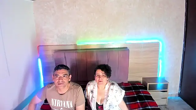 avictoriacruzcm online show from November 12, 3:37 am