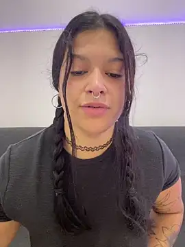 amazonaa9 online show from April 11, 1:15 pm