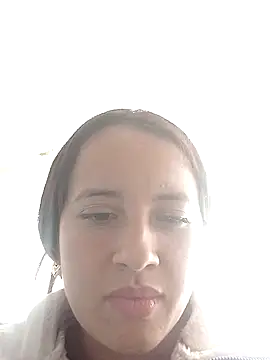 Chloe 2-4 online show from November 26, 6:20 pm