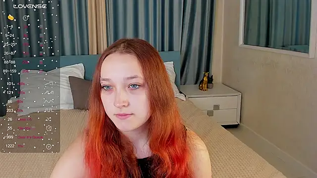 LauraKelley online show from November 29, 8:29 am