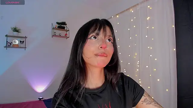 Tamara Aluna  online show from July 25, 7:54 pm