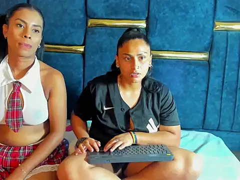 alessiaandscarlet online show from November 16, 4:03 am