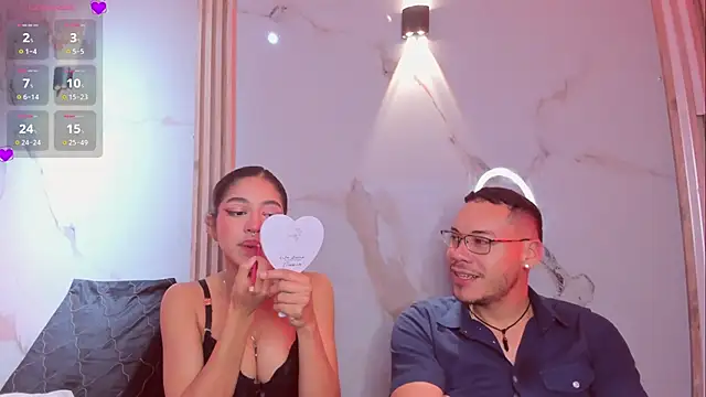 Aron and molly online show from November 22, 12:30 pm