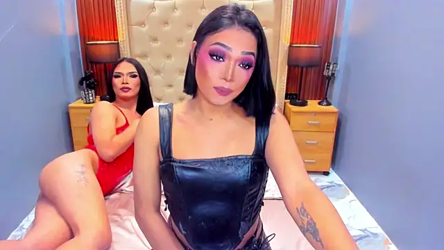 SavageSisters online show from November 14, 10:15 am