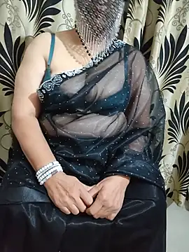 Hot-golu-girl online show from August 1, 6:10 pm