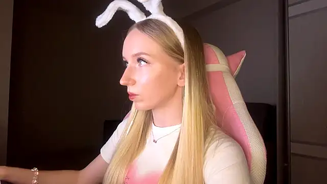 LaceDream online show from November 26, 5:03 pm