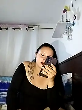 ThamaraHorney online show from November 19, 3:06 am