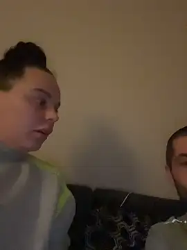 Kinkycouple142 online show from March 15, 12:01 am