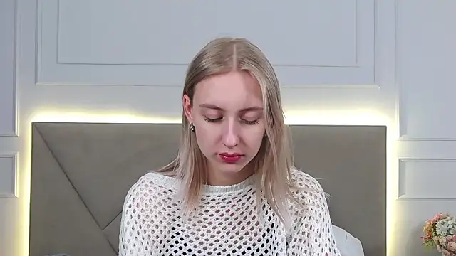 RachaelCute online show from February 7, 10:52 am