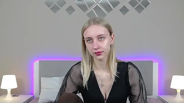 RachaelCute online show from March 25, 11:57 am