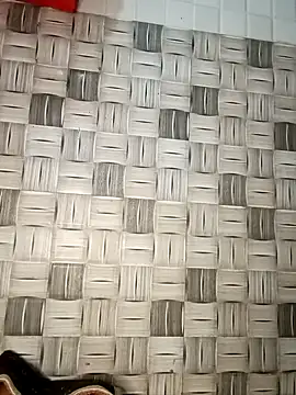 thuy-kieu online show from February 17, 10:42 pm