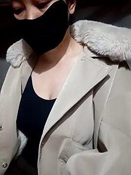 thuy-kieu online show from November 19, 3:17 am