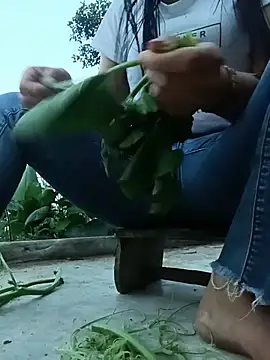 vangkt-cute online show from June 2, 11:44 am