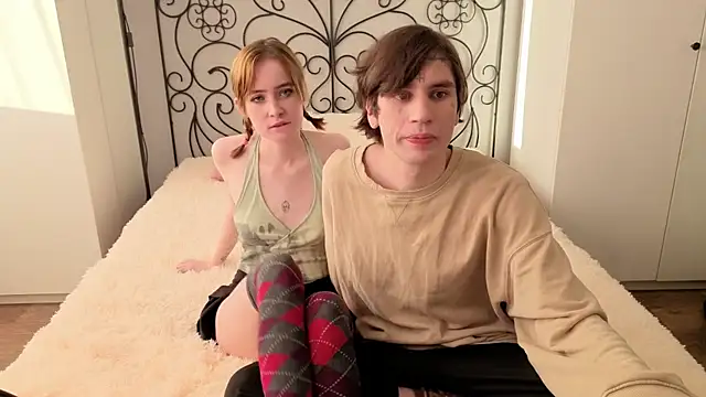 Snapshot of Danny_loves_Mary chatting on November 18, 3:29 am Danny loves Mary online show from November 18, 3:29 am