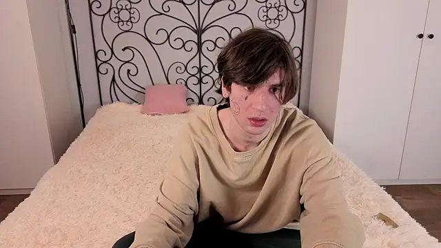 Snapshot of Danny_loves_Mary chatting on November 26, 4:13 am Danny loves Mary online show from November 26, 4:13 am