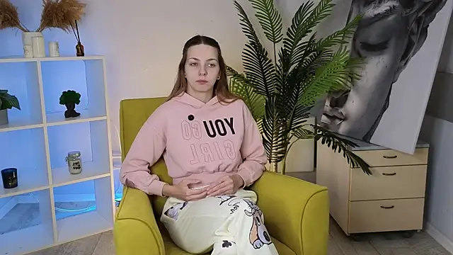 MerrileeFondren online show from November 14, 7:08 am