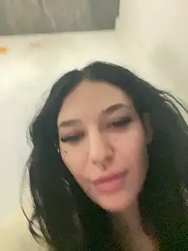 kayleecalix online show from November 28, 4:04 am