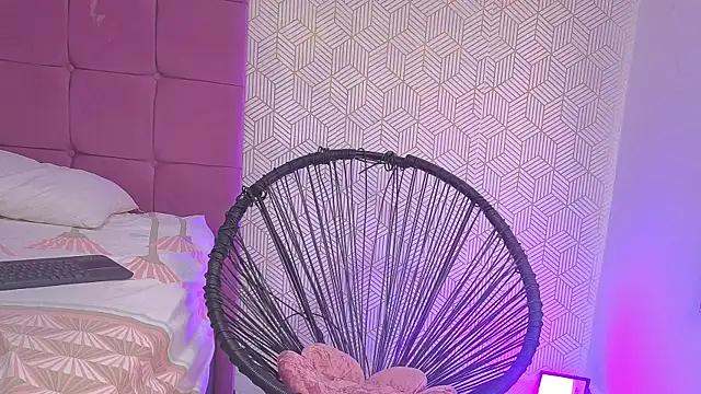 Kylie strong online show from November 19, 12:05 pm