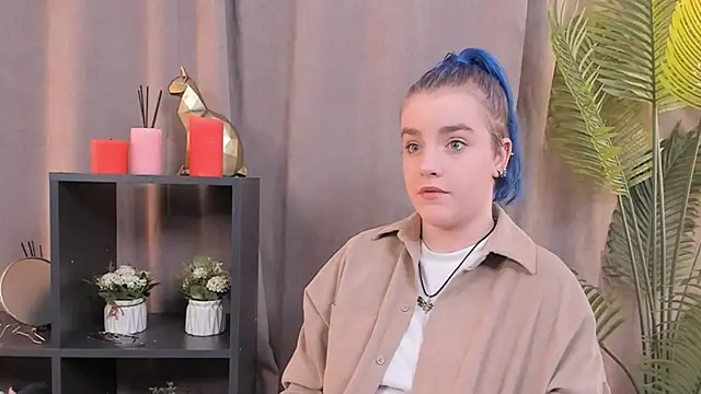 CaroleeSchlegel online show from November 12, 2:37 pm