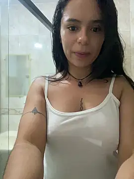 Ciara Lawrence online show from November 16, 9:04 pm