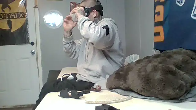 sexxxilexxxi44 online show from March 2, 8:43 am