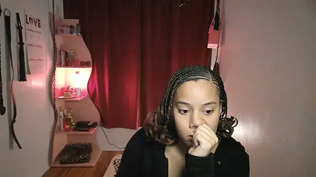 PrettyLittleProblem online show from November 17, 11:38 pm