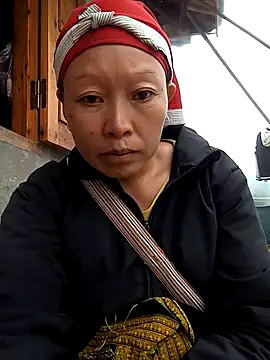 girl-hot2x online show from November 11, 4:41 am