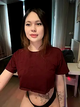 cuddlymisa online show from December 19, 8:06 am