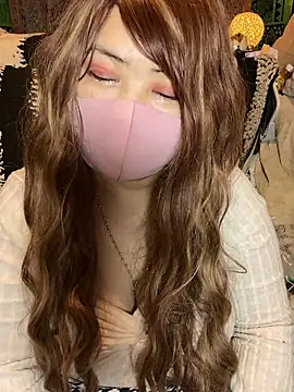 oxLILxMELOxo online show from November 18, 1:01 pm