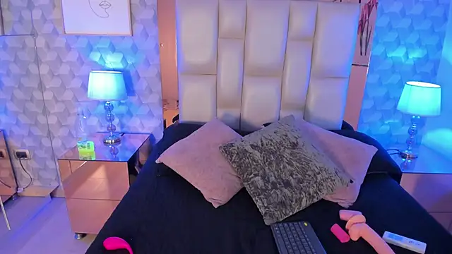 Gia harmony online show from November 28, 7:39 pm