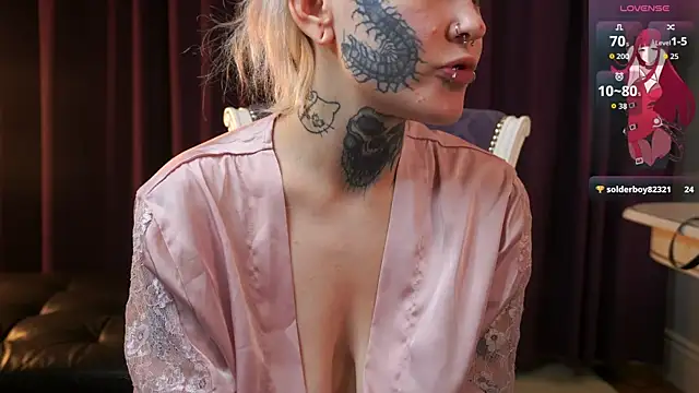 IsauraGarratt online show from December 1, 4:42 pm