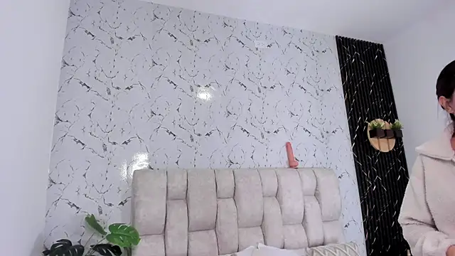 MadisonnLee online show from November 20, 7:26 pm