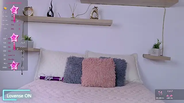 Amelia-Voss online show from November 28, 1:58 pm