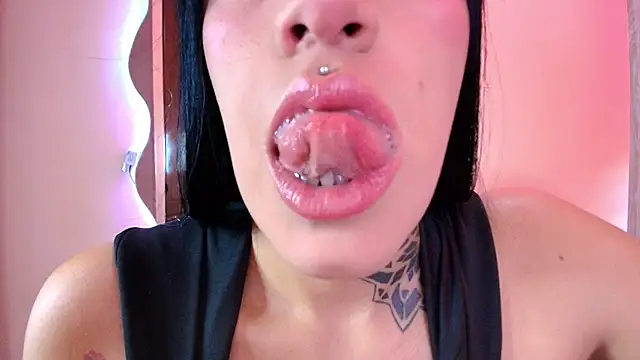 catte jensen online show from November 23, 7:48 pm