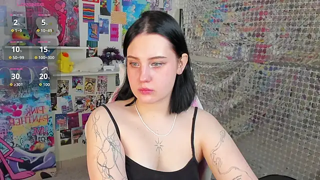 hey tessa online show from November 25, 11:12 am