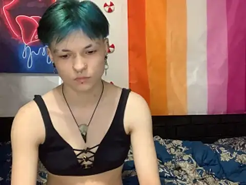 Kim  Ray online show from November 19, 4:51 pm