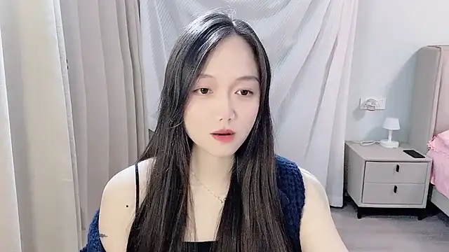 BoiI2u online show from November 14, 4:07 pm