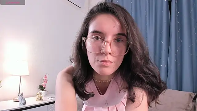 ShelaMailo online show from November 30, 6:12 pm