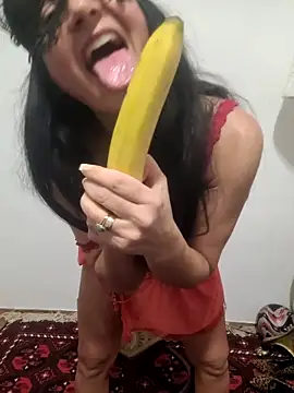 cameleonix18 online show from December 20, 9:30 pm