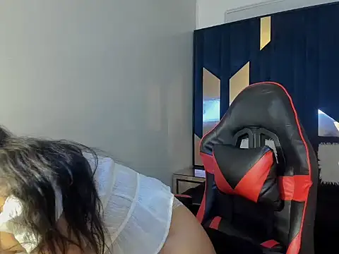 Ivonne Skariel Rs online show from November 18, 7:48 pm