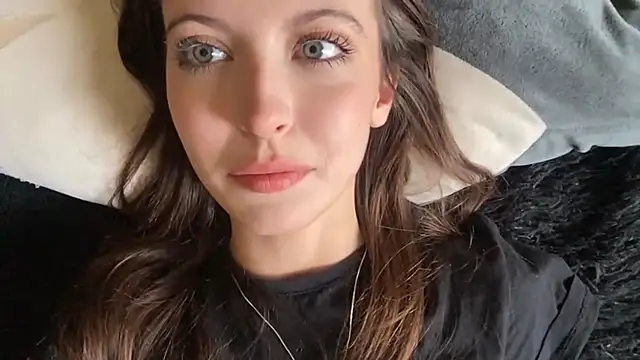 BarredHelenium online show from November 14, 11:43 am