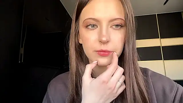 BarredHelenium online show from November 16, 11:10 am