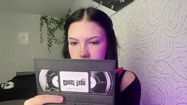 JuliaElse online show from November 15, 11:11 am