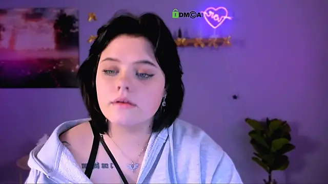 lika pop online show from January 9, 8:02 pm