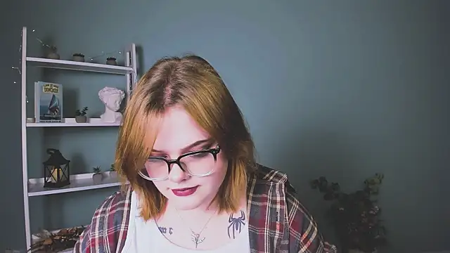 lika pop online show from November 21, 7:38 pm