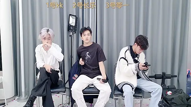 QYBOYS 003 online show from November 18, 6:36 am