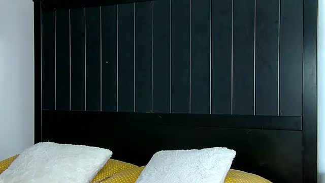 TaliaRoss online show from November 26, 8:32 pm